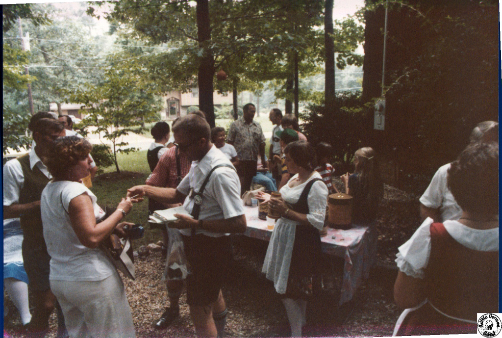 1978 08 26 11 LGB picnic @ Hammerle's.jpg